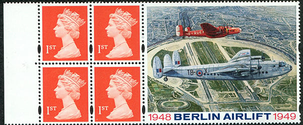 HB17 Berlin Airlift Commemorative Pane