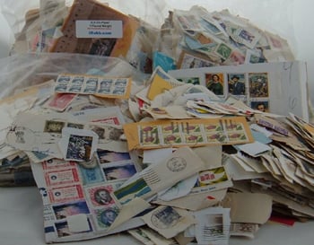 U.S. Stamp Mixture On-Paper - 1 lb